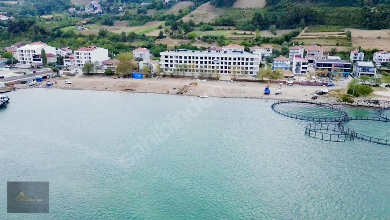 Yıldırım Emlak'tan Yakakent'te Denize Sıfır 1+1 Daire — fotoğraf 6