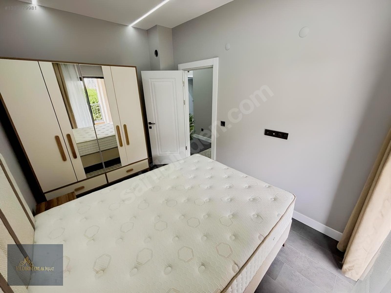 Yıldırım Emlak'tan Yakakent'te Denize Sıfır 1+1 Daire — fotoğraf 12