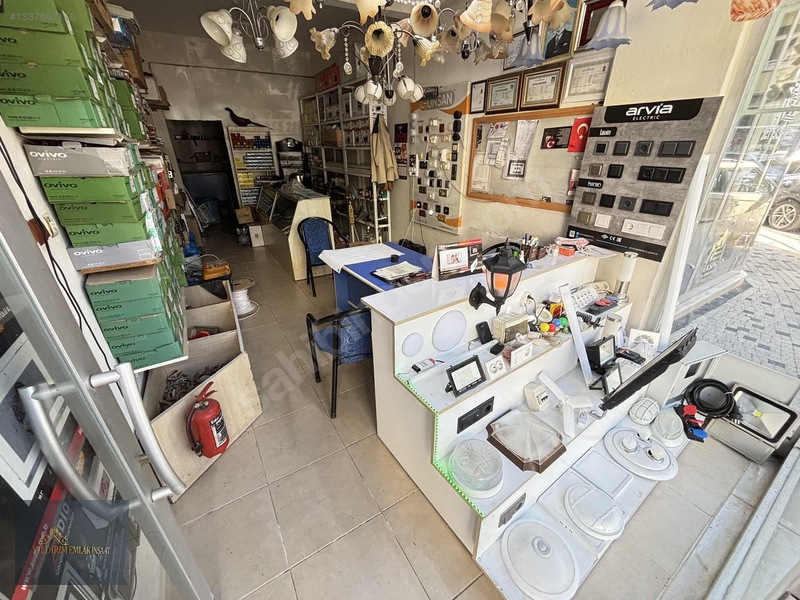 Yıldırım Emlak'tan Cumhuriyet Mahallesi Satılık 38 M2 Dükkan