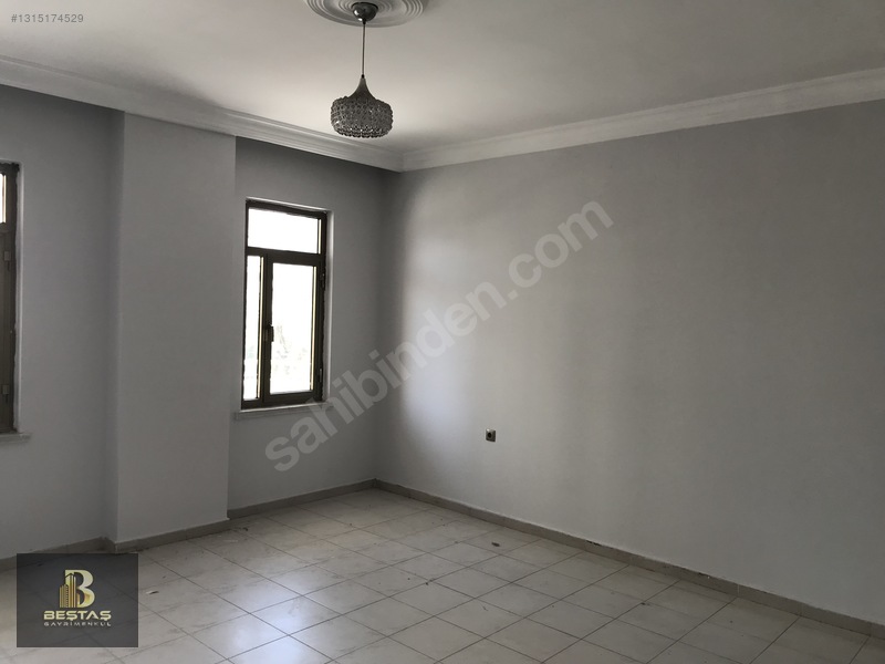 Beştaştan Palmiyede Asansörlü Ebeveyn Banyolu 4+1 Satılık Daire — fotoğraf 5