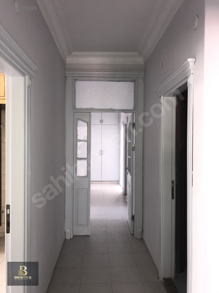 Beştaştan Palmiyede Asansörlü Ebeveyn Banyolu 4+1 Satılık Daire — fotoğraf 21