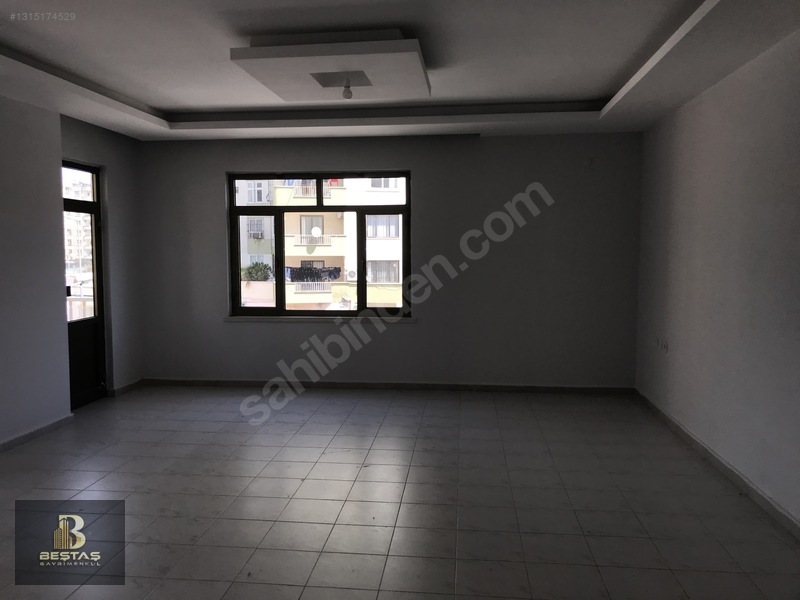 Beştaştan Palmiyede Asansörlü Ebeveyn Banyolu 4+1 Satılık Daire — fotoğraf 23
