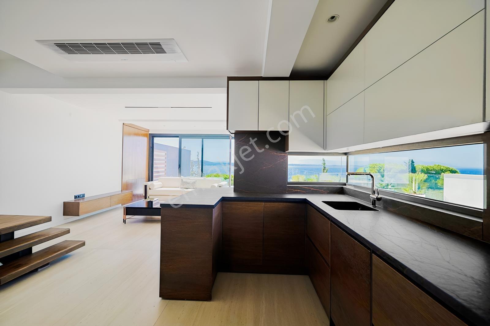 Çeşme Ardıç Havuzlu Kapalı Otoparklı Deniz Manzaralı 5+1 Villa — fotoğraf 16