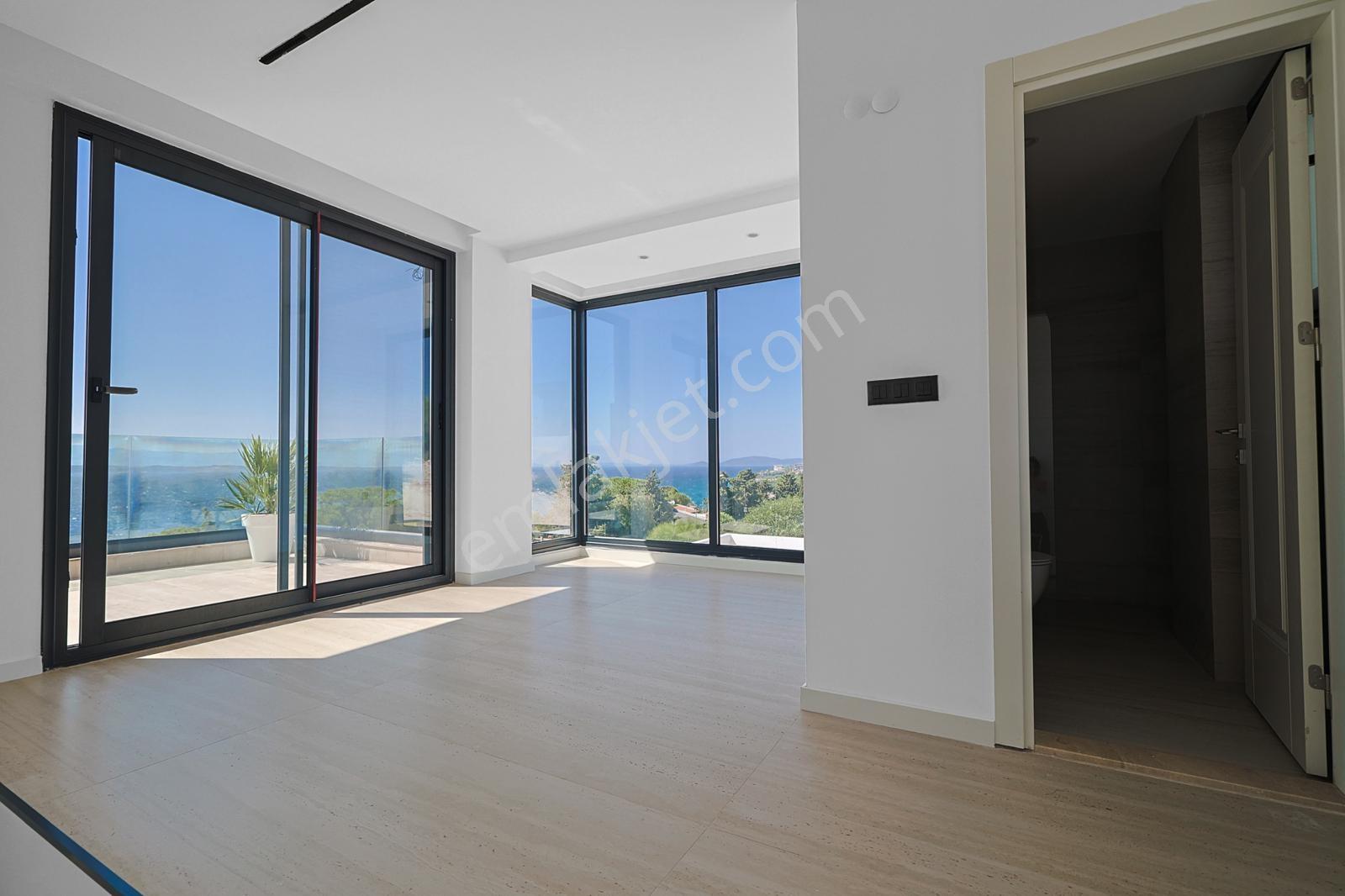 Çeşme Ardıç Havuzlu Kapalı Otoparklı Deniz Manzaralı 5+1 Villa — fotoğraf 19
