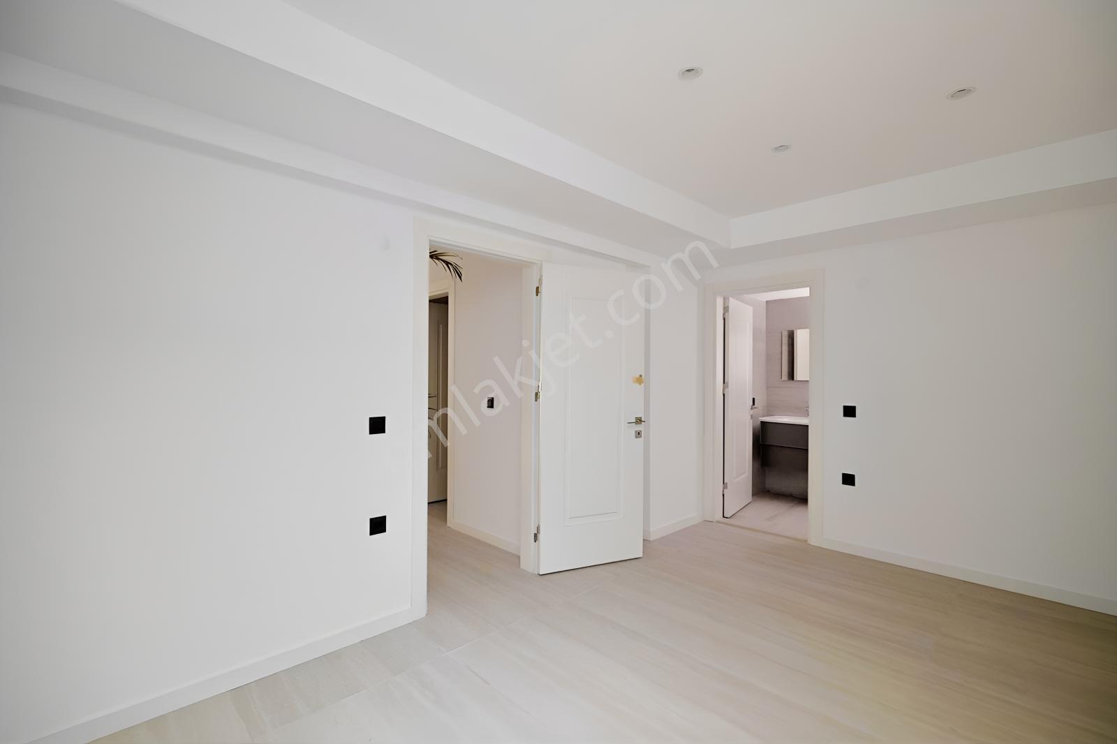 Çeşme Ardıç Havuzlu Kapalı Otoparklı Deniz Manzaralı 5+1 Villa — fotoğraf 26
