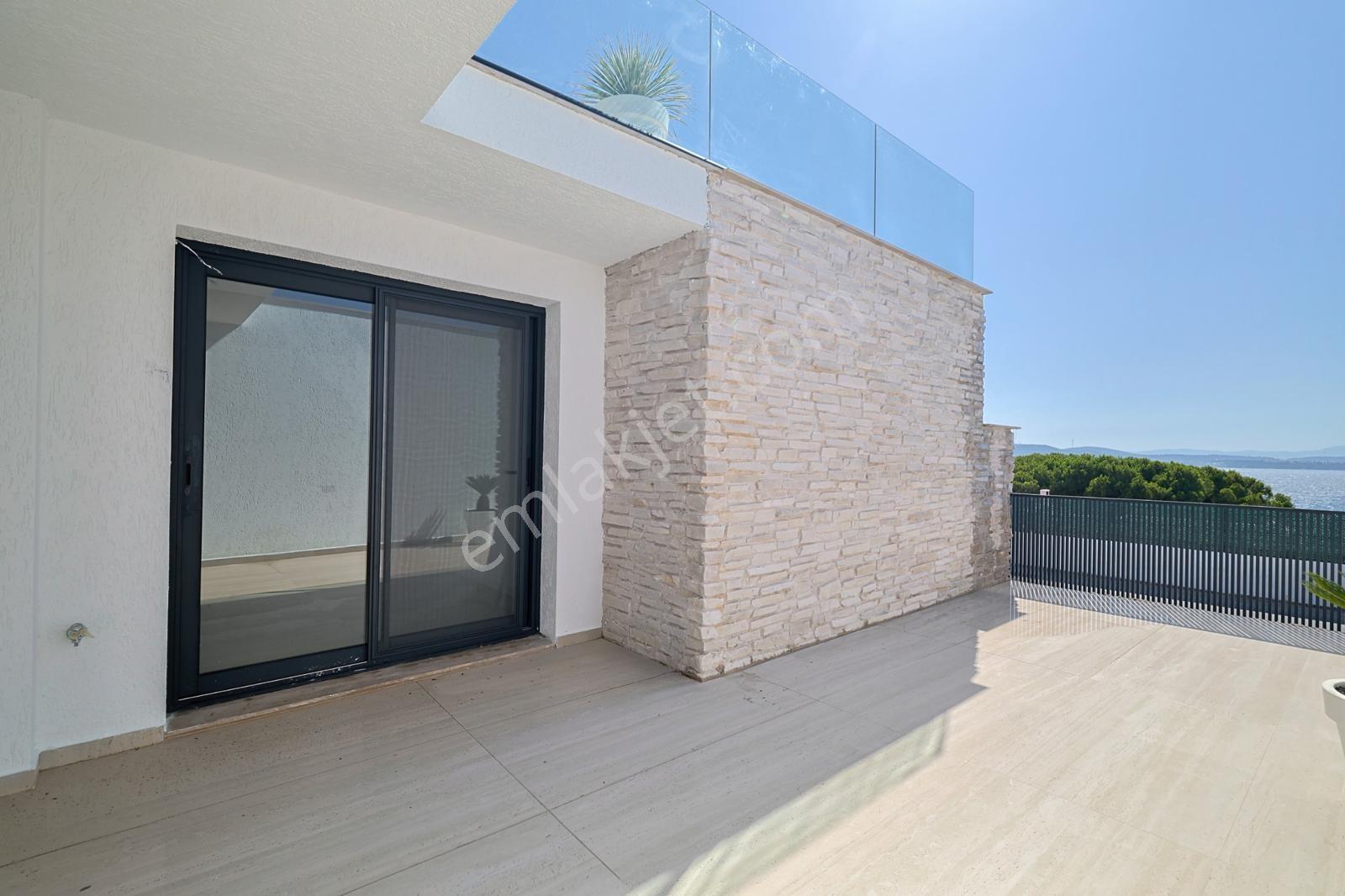 Çeşme Ardıç Havuzlu Kapalı Otoparklı Deniz Manzaralı 5+1 Villa — fotoğraf 33