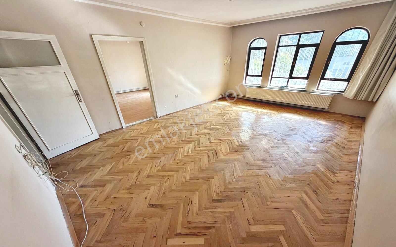 Pınarbaşı'Nda Aşıkpaşa Cadde Yakını Kat Konumunda Ön Cephe 2+1
