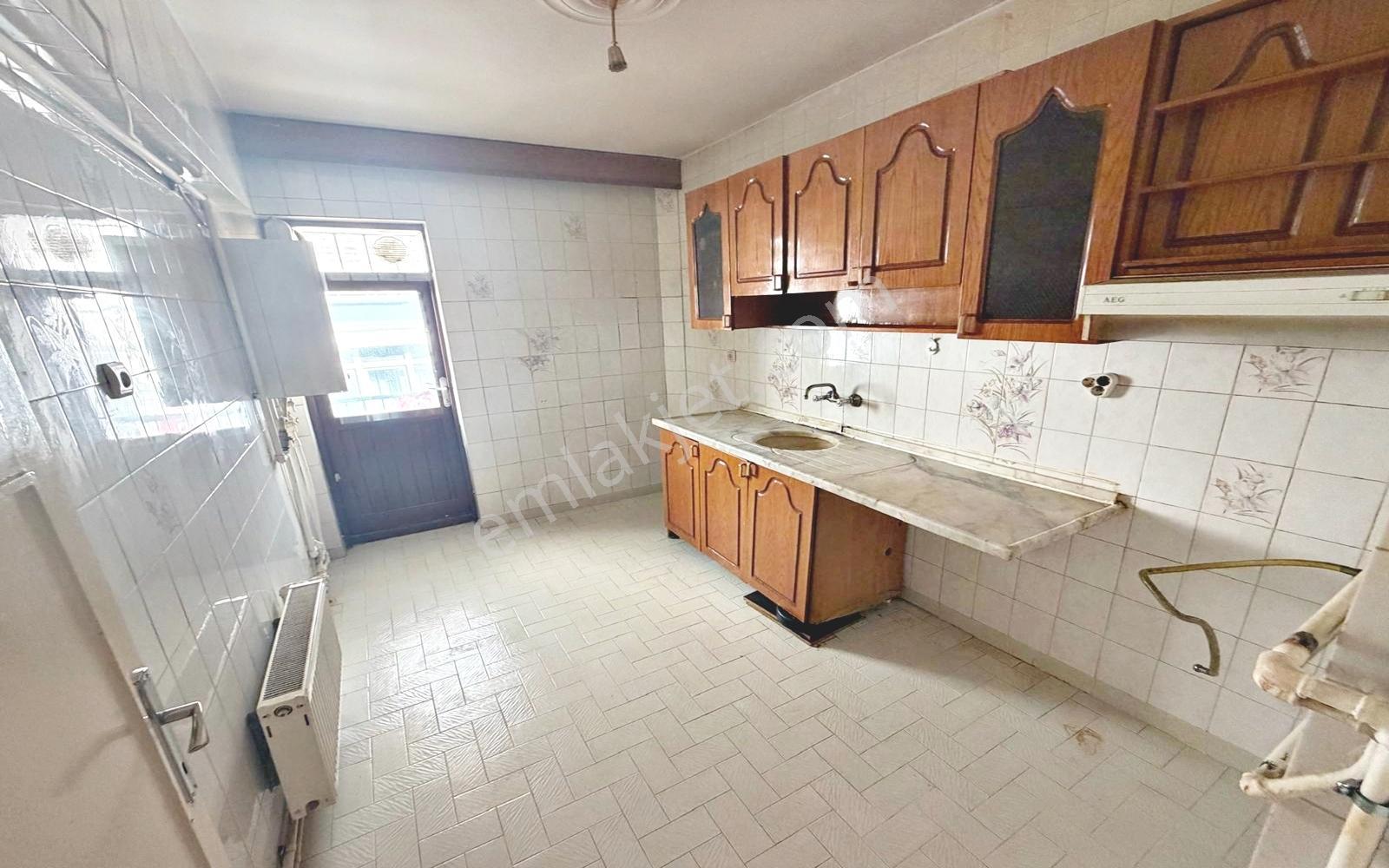Pınarbaşı'nda Aşıkpaşa Cadde Yakını Kat Konumunda Ön Cephe 2+1 — fotoğraf 9