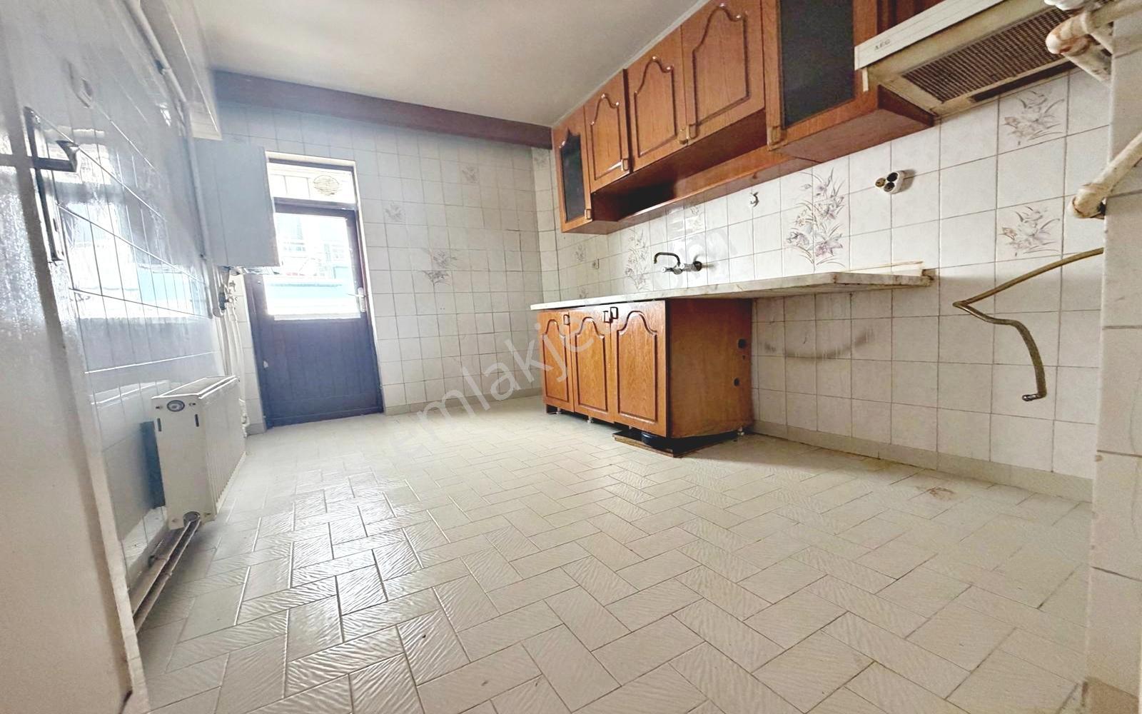 Pınarbaşı'nda Aşıkpaşa Cadde Yakını Kat Konumunda Ön Cephe 2+1 — fotoğraf 11