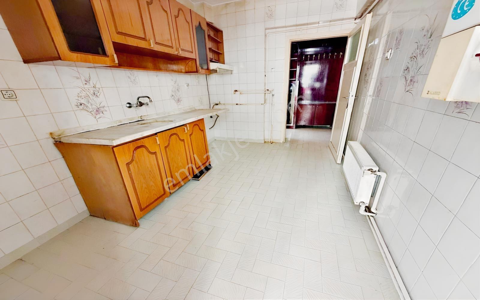 Pınarbaşı'nda Aşıkpaşa Cadde Yakını Kat Konumunda Ön Cephe 2+1 — fotoğraf 14