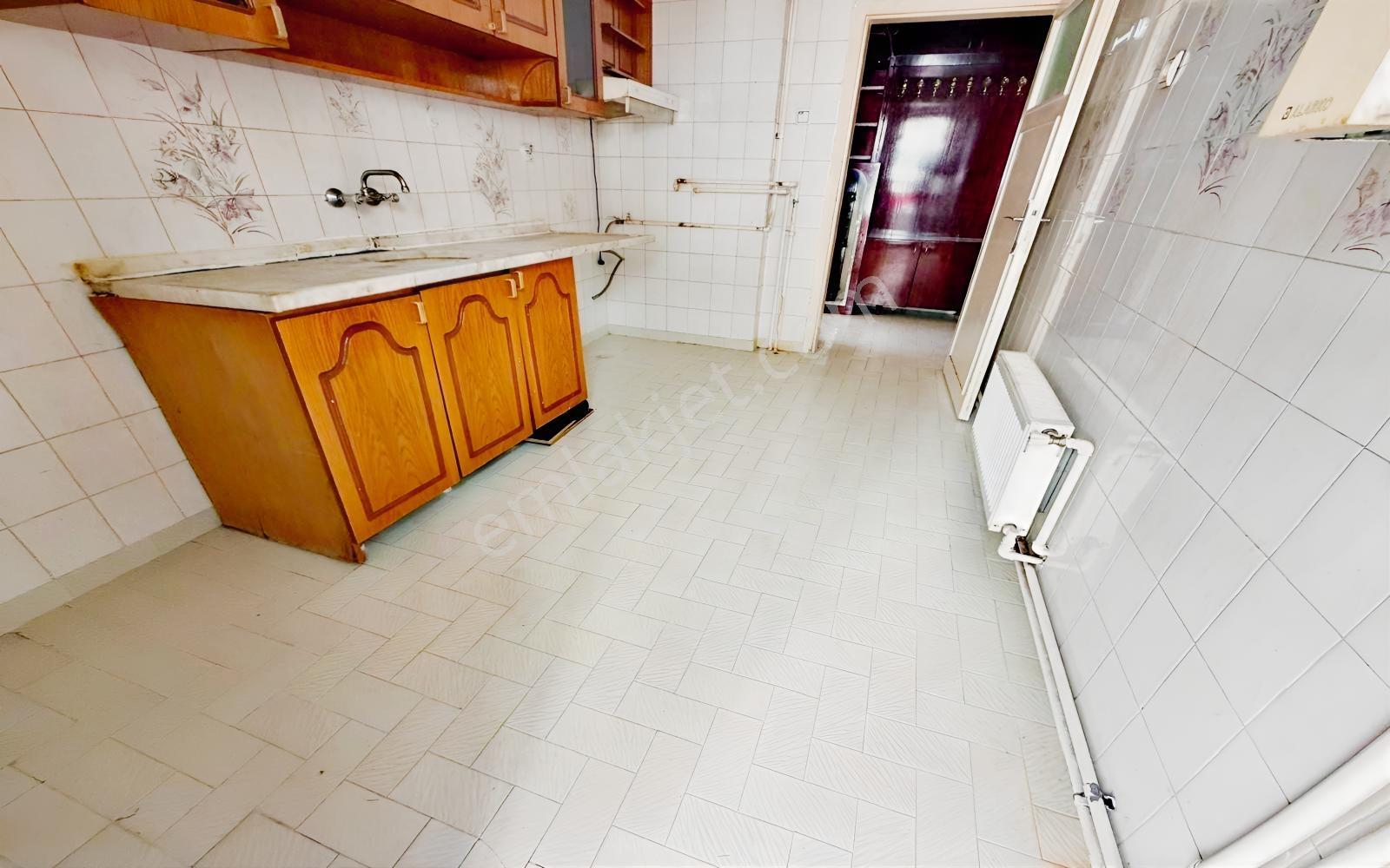 Pınarbaşı'nda Aşıkpaşa Cadde Yakını Kat Konumunda Ön Cephe 2+1 — fotoğraf 15