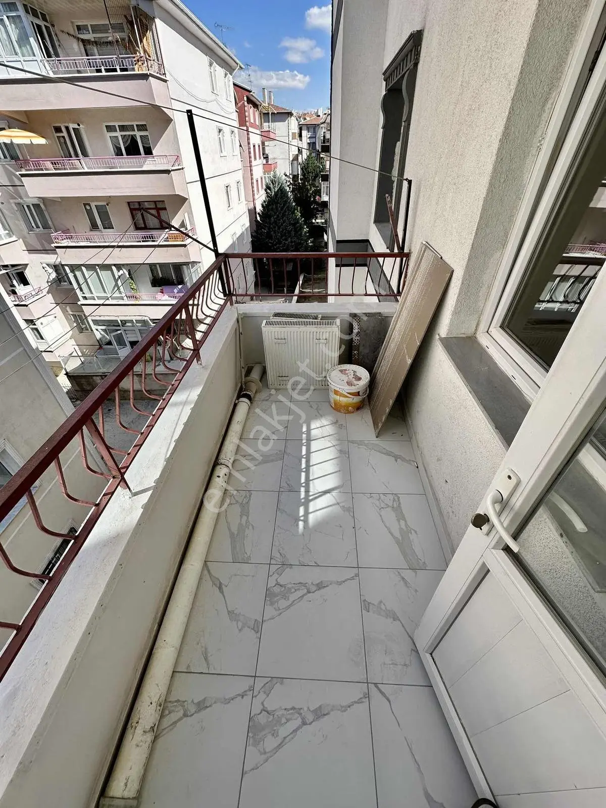 Ulukan'dn Andiçen'de Salon Bağımsız Full+full Yapılı Ara Kat 3+1 — fotoğraf 8