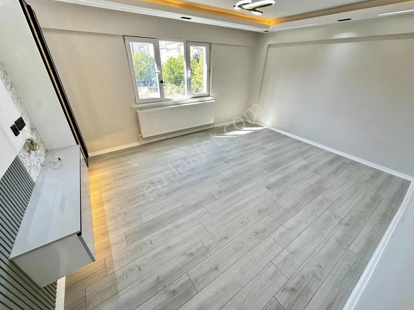 Ulukan'dn Andiçen'de Salon Bağımsız Full+full Yapılı Ara Kat 3+1 — fotoğraf 9
