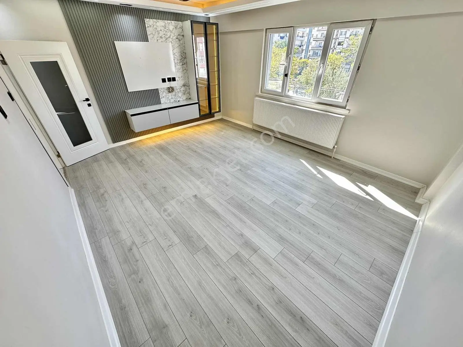 Ulukan'dn Andiçen'de Salon Bağımsız Full+full Yapılı Ara Kat 3+1 — fotoğraf 11
