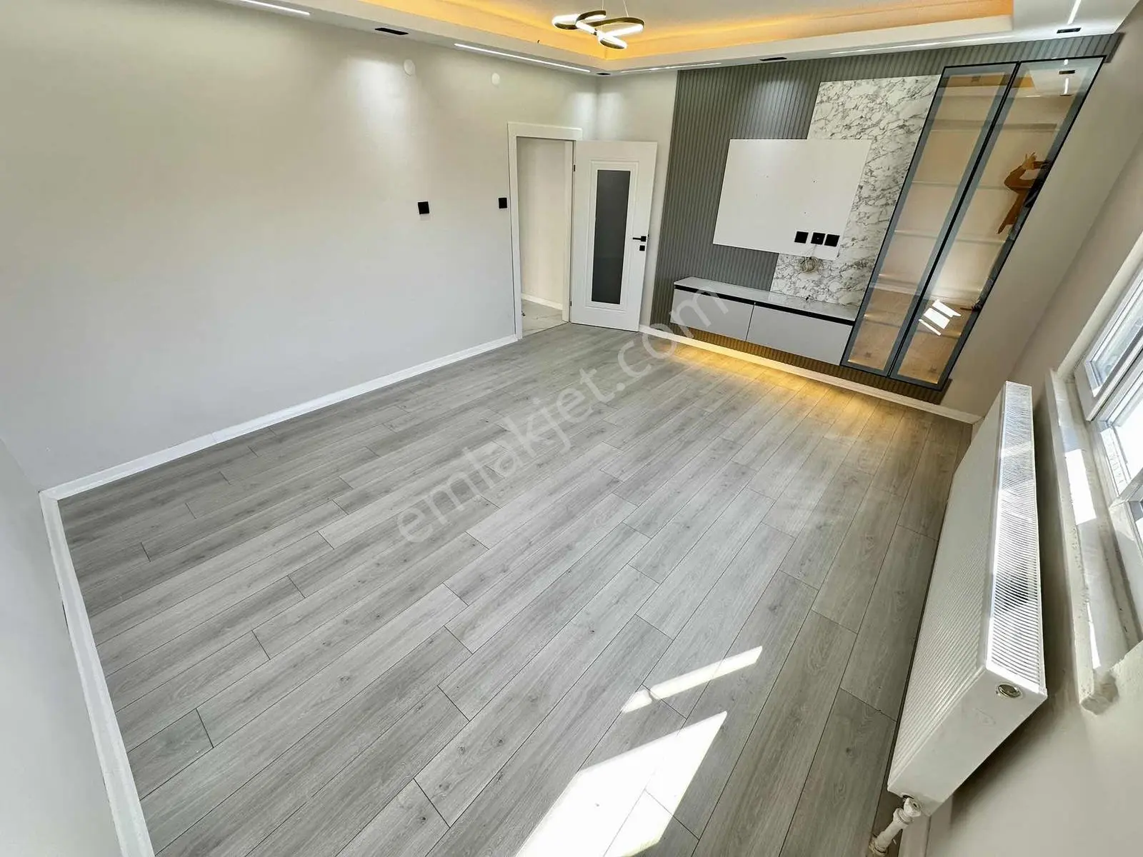 Ulukan'dn Andiçen'de Salon Bağımsız Full+full Yapılı Ara Kat 3+1 — fotoğraf 13