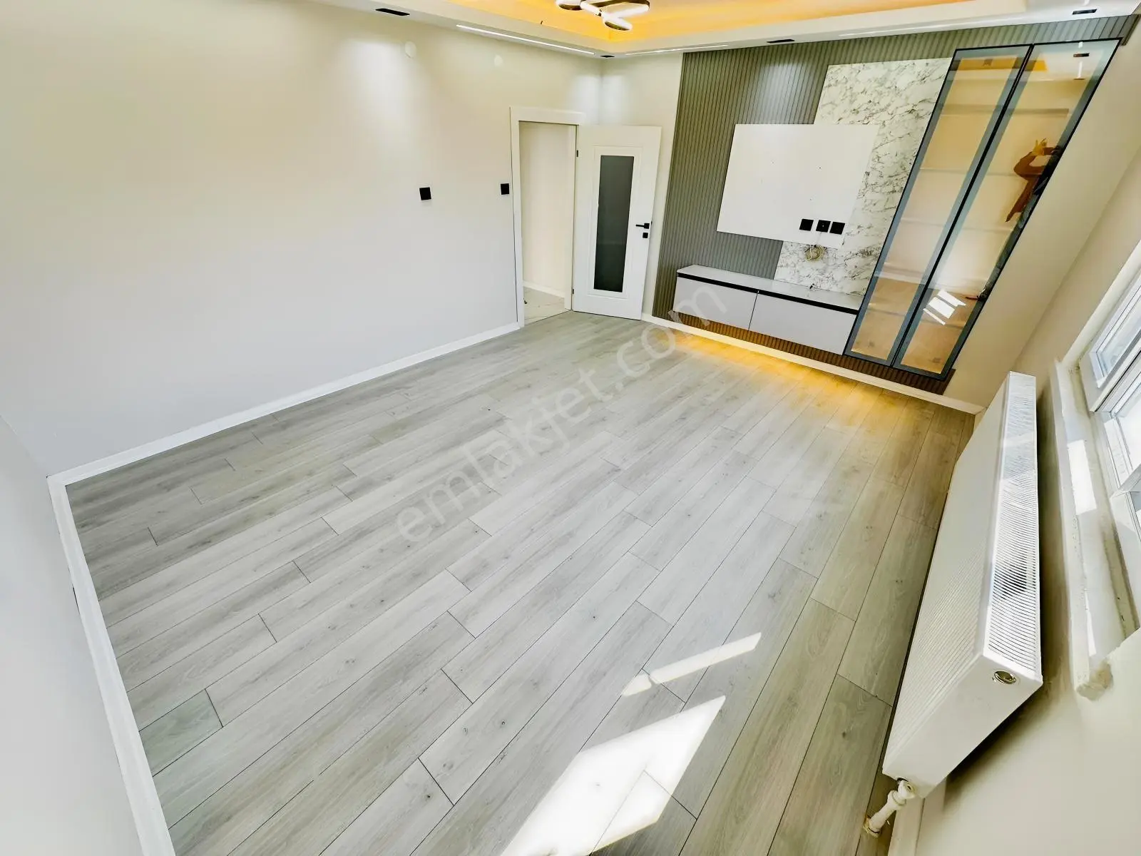 Ulukan'dn Andiçen'de Salon Bağımsız Full+full Yapılı Ara Kat 3+1 — fotoğraf 14
