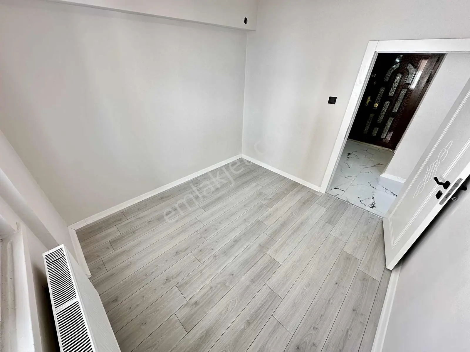 Ulukan'dn Andiçen'de Salon Bağımsız Full+full Yapılı Ara Kat 3+1 — fotoğraf 17