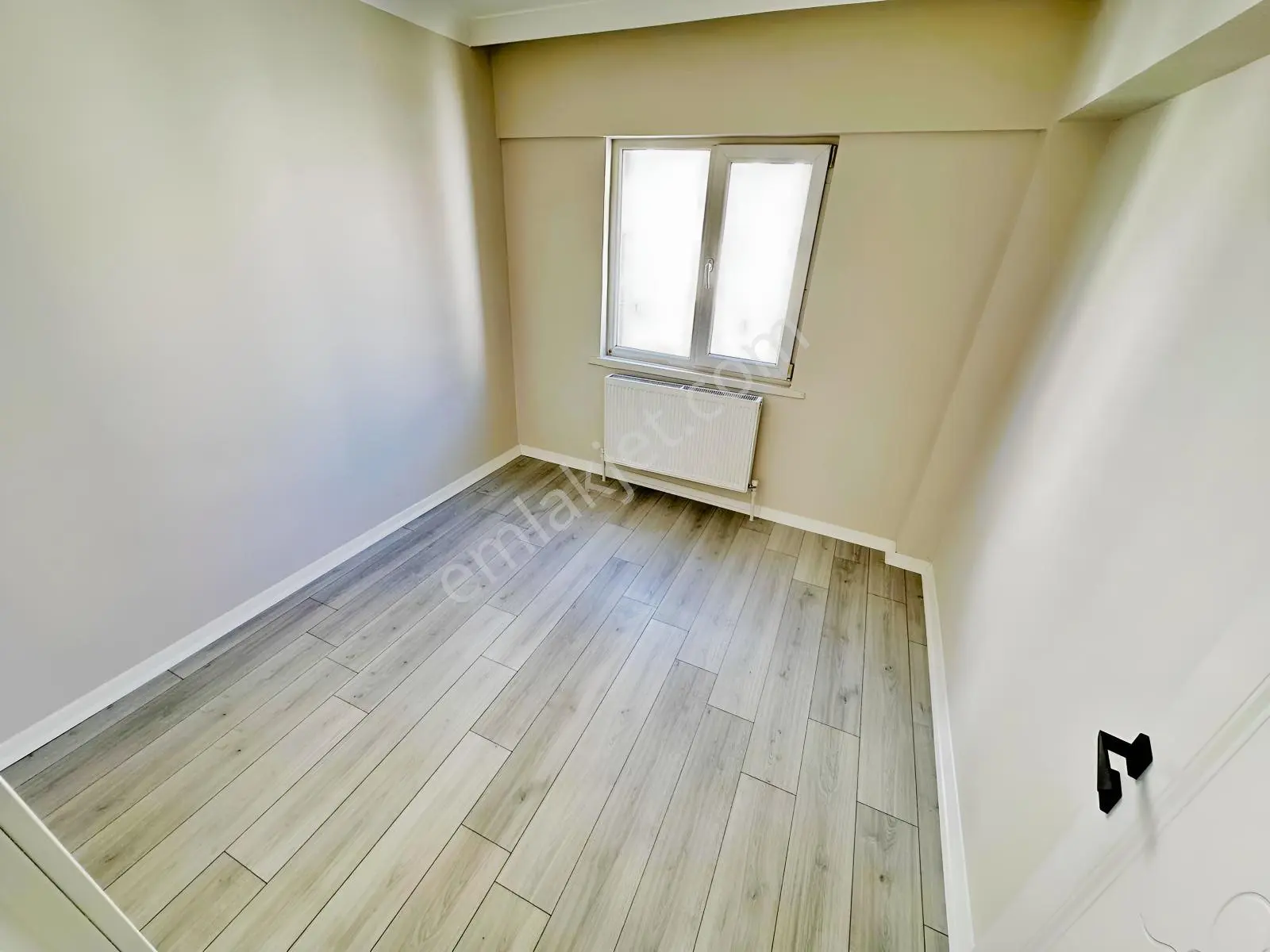 Ulukan'dn Andiçen'de Salon Bağımsız Full+full Yapılı Ara Kat 3+1 — fotoğraf 19
