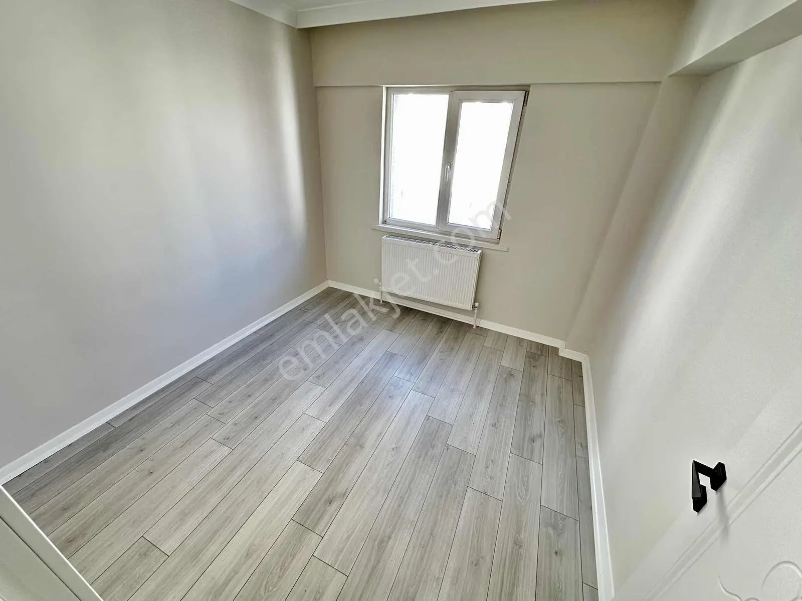 Ulukan'dn Andiçen'de Salon Bağımsız Full+full Yapılı Ara Kat 3+1 — fotoğraf 20