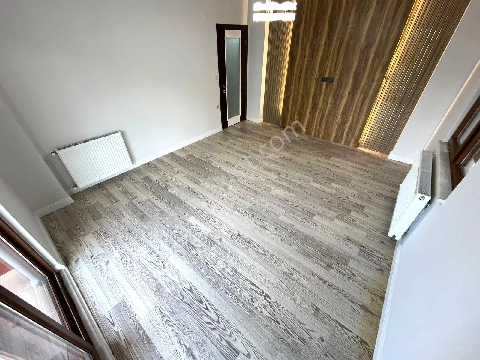 Gümüş'den Akçay'da Ön Cephe Arakat Şık Tasarımlı Kombili 2+1 Daire! — fotoğraf 6