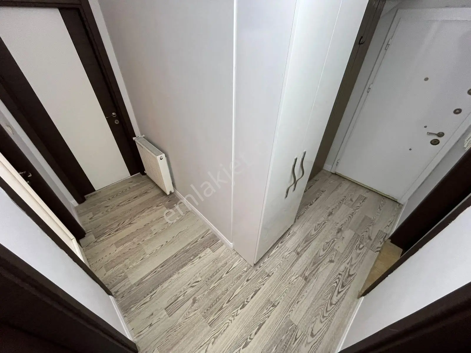 Gümüş'den Akçay'da Ön Cephe Arakat Şık Tasarımlı Kombili 2+1 Daire! — fotoğraf 14