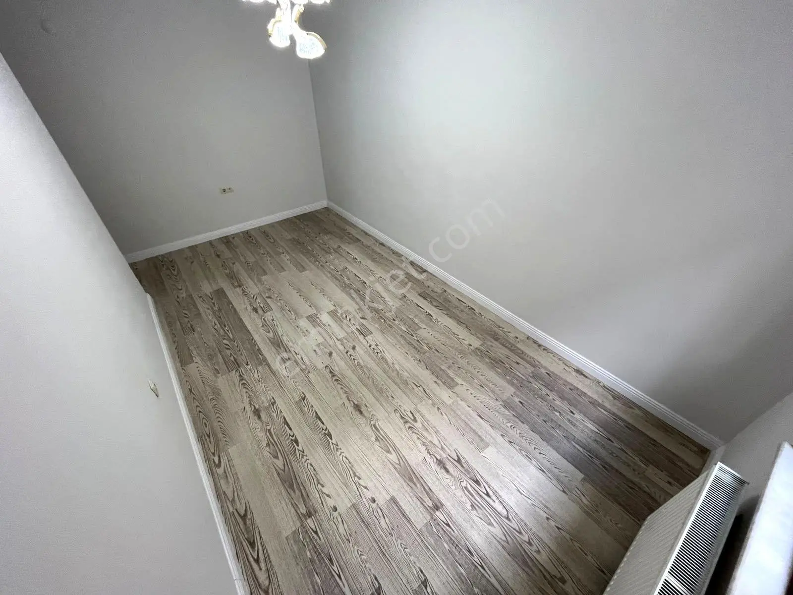 Gümüş'den Akçay'da Ön Cephe Arakat Şık Tasarımlı Kombili 2+1 Daire! — fotoğraf 20