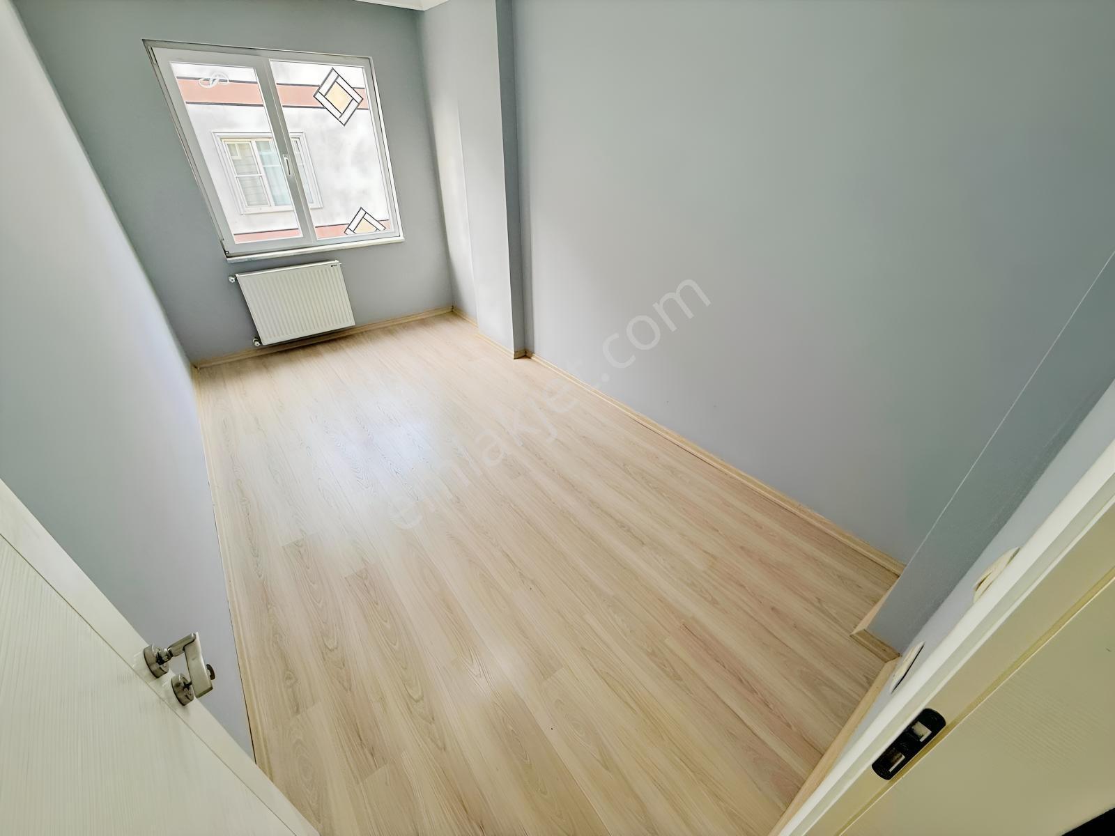 Gürsoy'dan Altınkumda Yeni Bina Asansörlü Cam Balkonlu 2+1 — fotoğraf 25