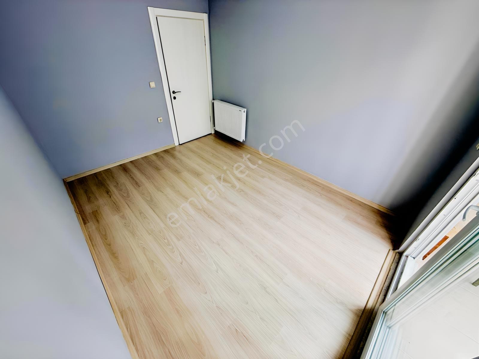 Gürsoy'dan Altınkumda Yeni Bina Asansörlü Cam Balkonlu 2+1 — fotoğraf 32