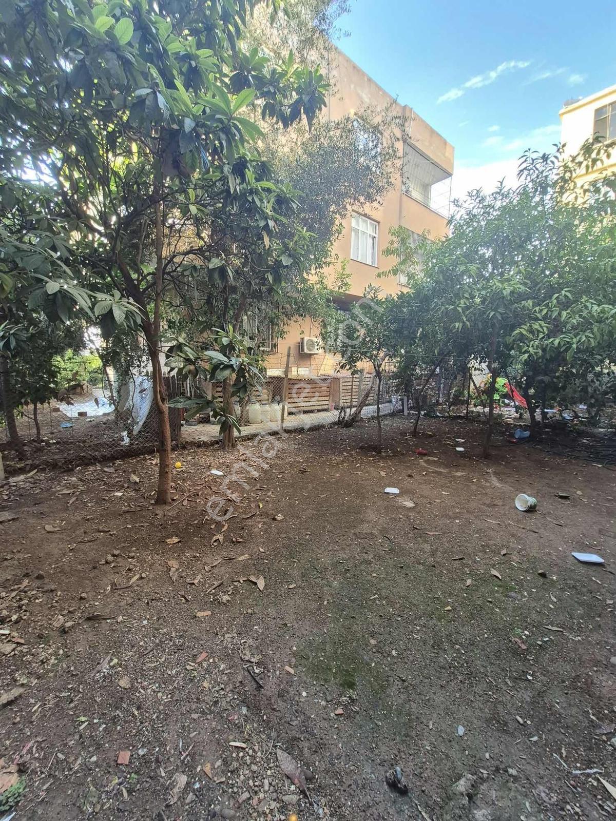 Satılık 3+1 3 Katlı Müstakil Ev — fotoğraf 5