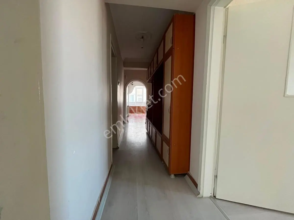 Sincan Maraşal Çakmak Mah 3+1 Yapılı Ara Katta Ön Cephe Daire — fotoğraf 15