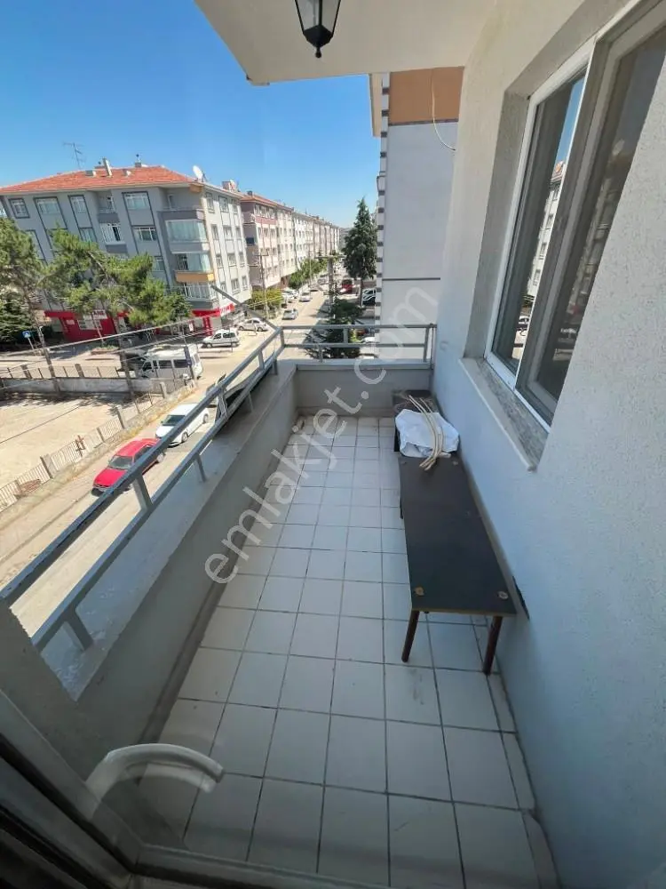 Sincan Maraşal Çakmak Mah 3+1 Yapılı Ara Katta Ön Cephe Daire — fotoğraf 17