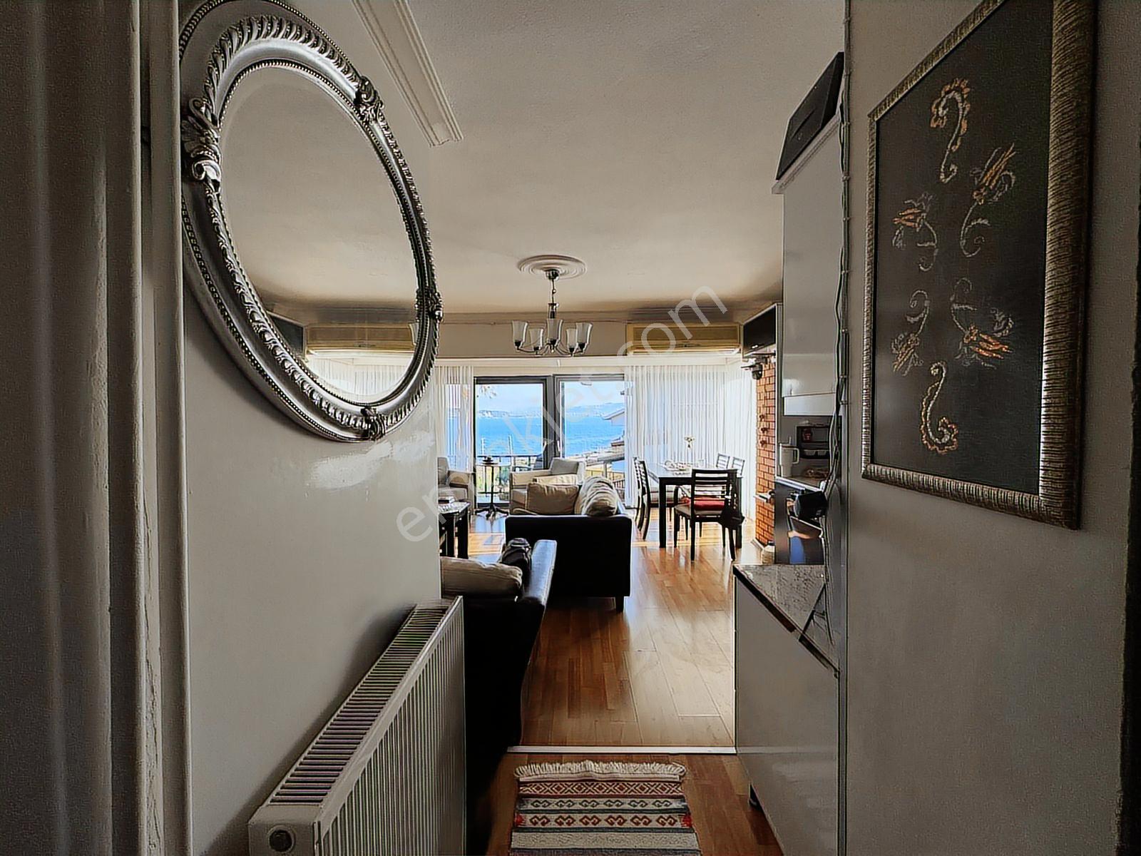Yeni Foça Petra Koyu'nda Muhteşem Manzaralı Triplex Villa — fotoğraf 2
