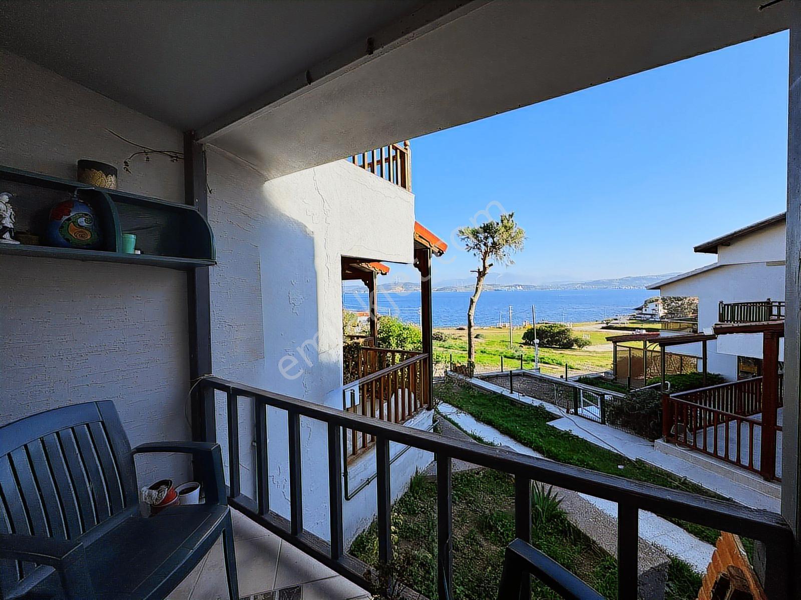 Yeni Foça Petra Koyu'nda Muhteşem Manzaralı Triplex Villa — fotoğraf 8