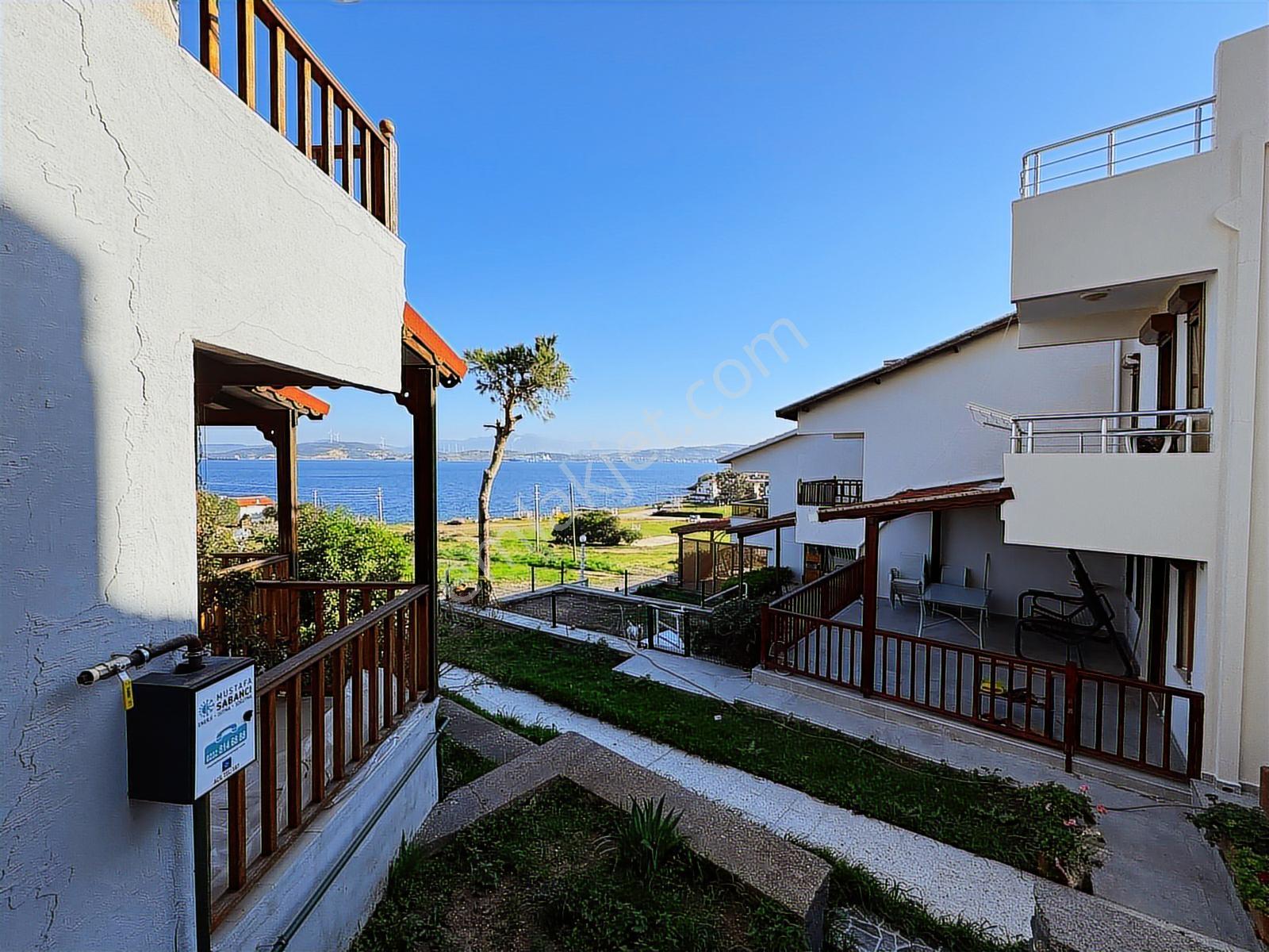 Yeni Foça Petra Koyu'nda Muhteşem Manzaralı Triplex Villa — fotoğraf 9