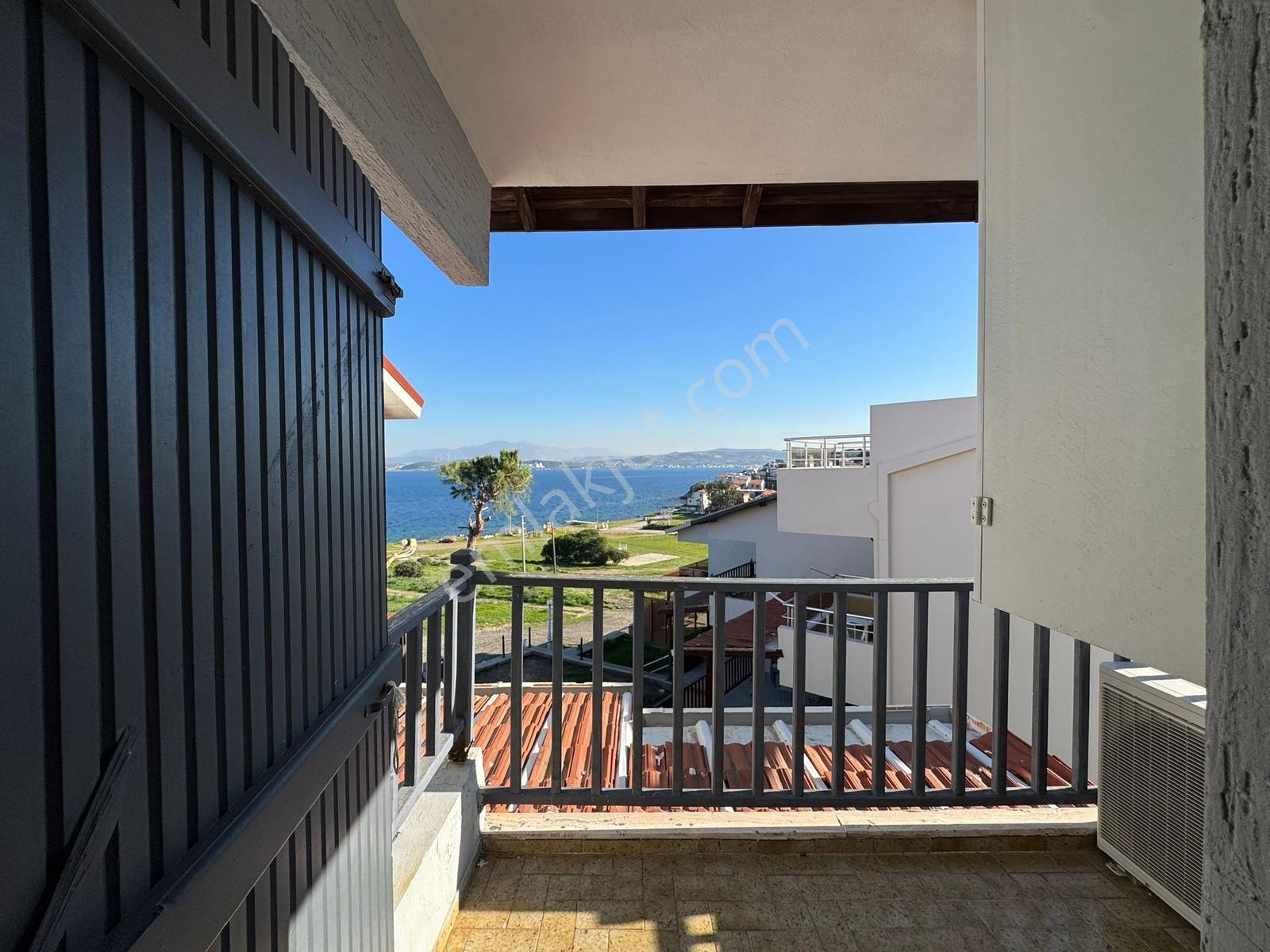 Yeni Foça Petra Koyu'nda Muhteşem Manzaralı Triplex Villa — fotoğraf 15