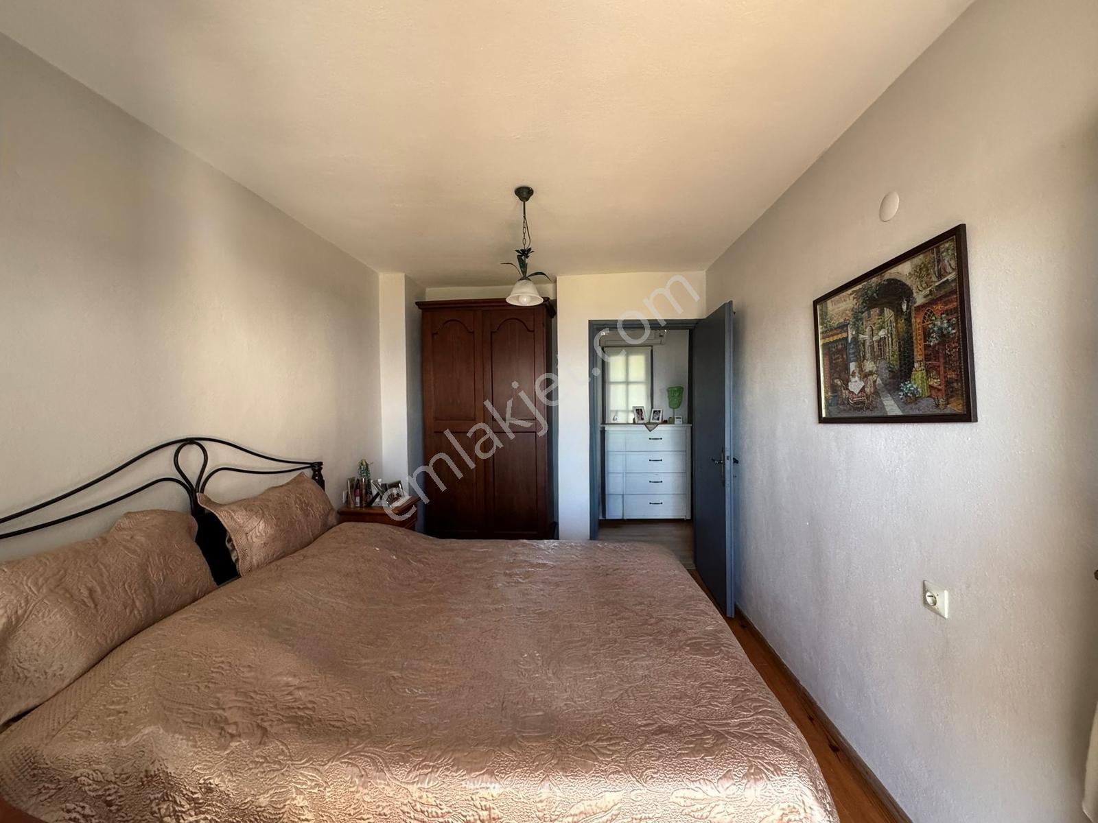 Yeni Foça Petra Koyu'nda Muhteşem Manzaralı Triplex Villa — fotoğraf 16
