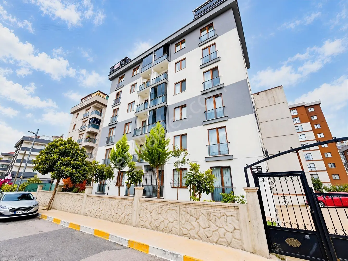Satılık 3+2 Dublex Daire - Kurtköy -geniş Kapalı Teraslı