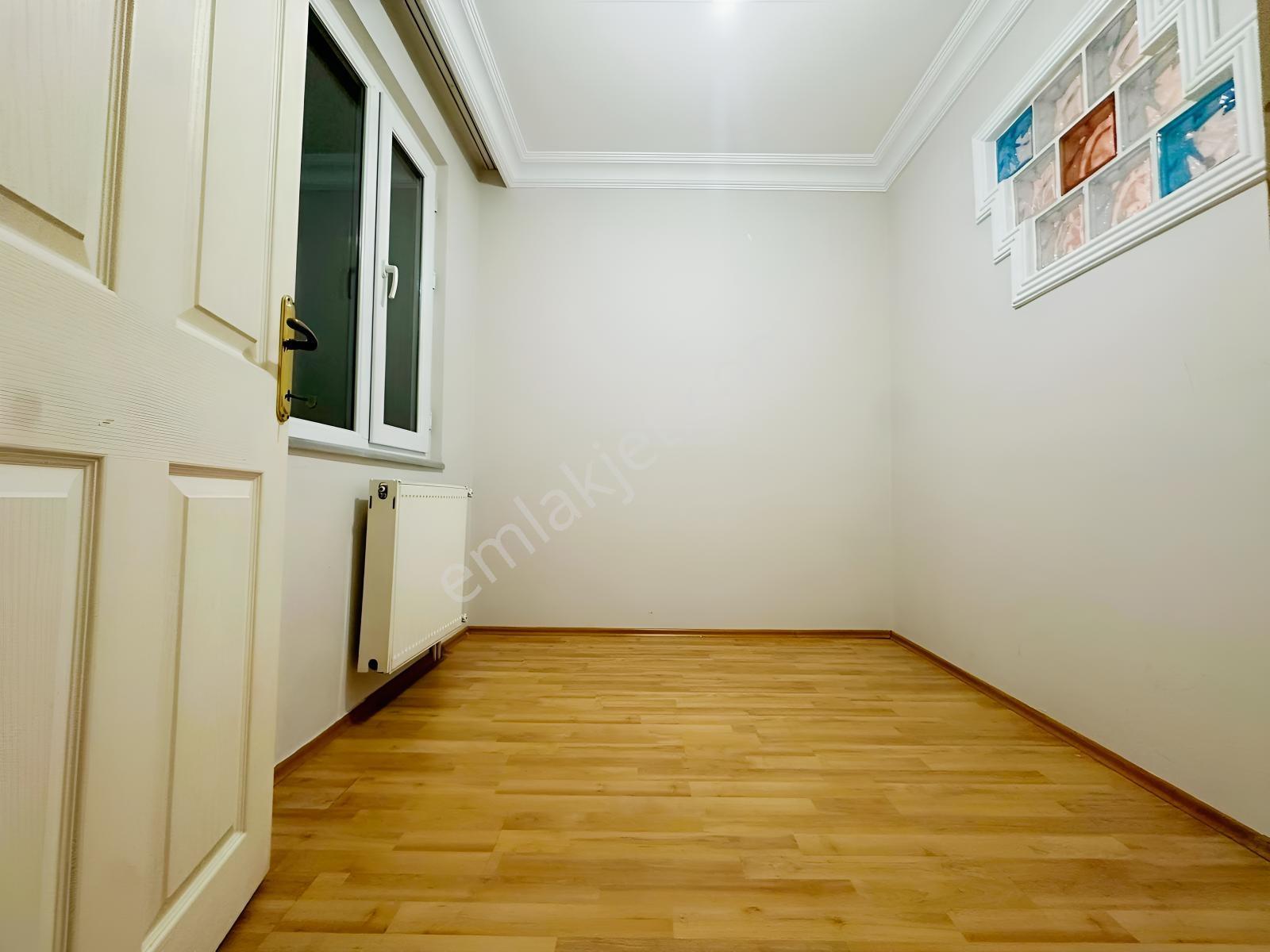 İsa Emlaktan Ş.evler Meydana Yürüme Mesafesinde 2+1 Ara Kat — fotoğraf 7