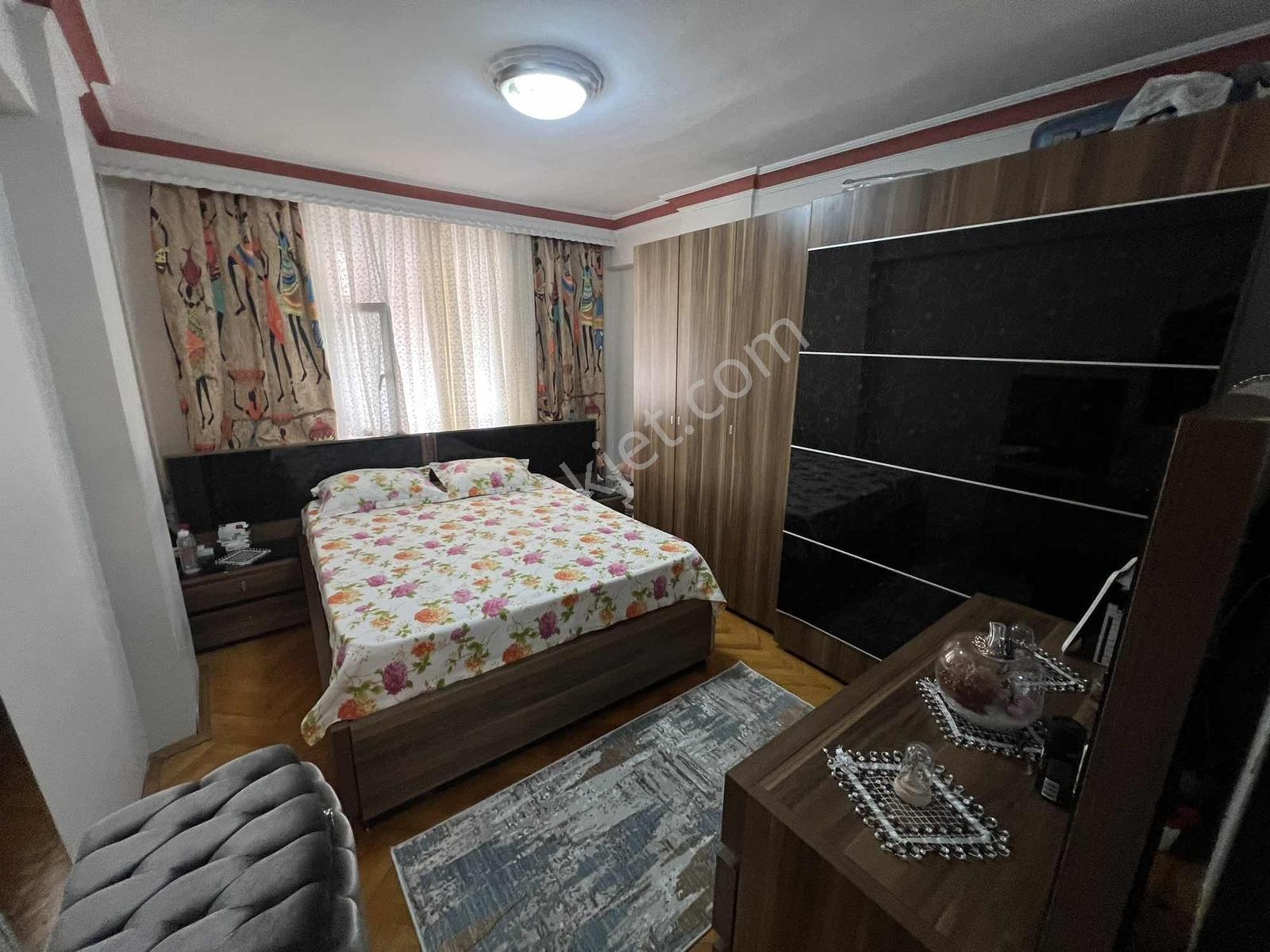 Cumhuriyet Mah 3+1 Yüksek Hisseli 130 M2 Ara Kat Daire — fotoğraf 5
