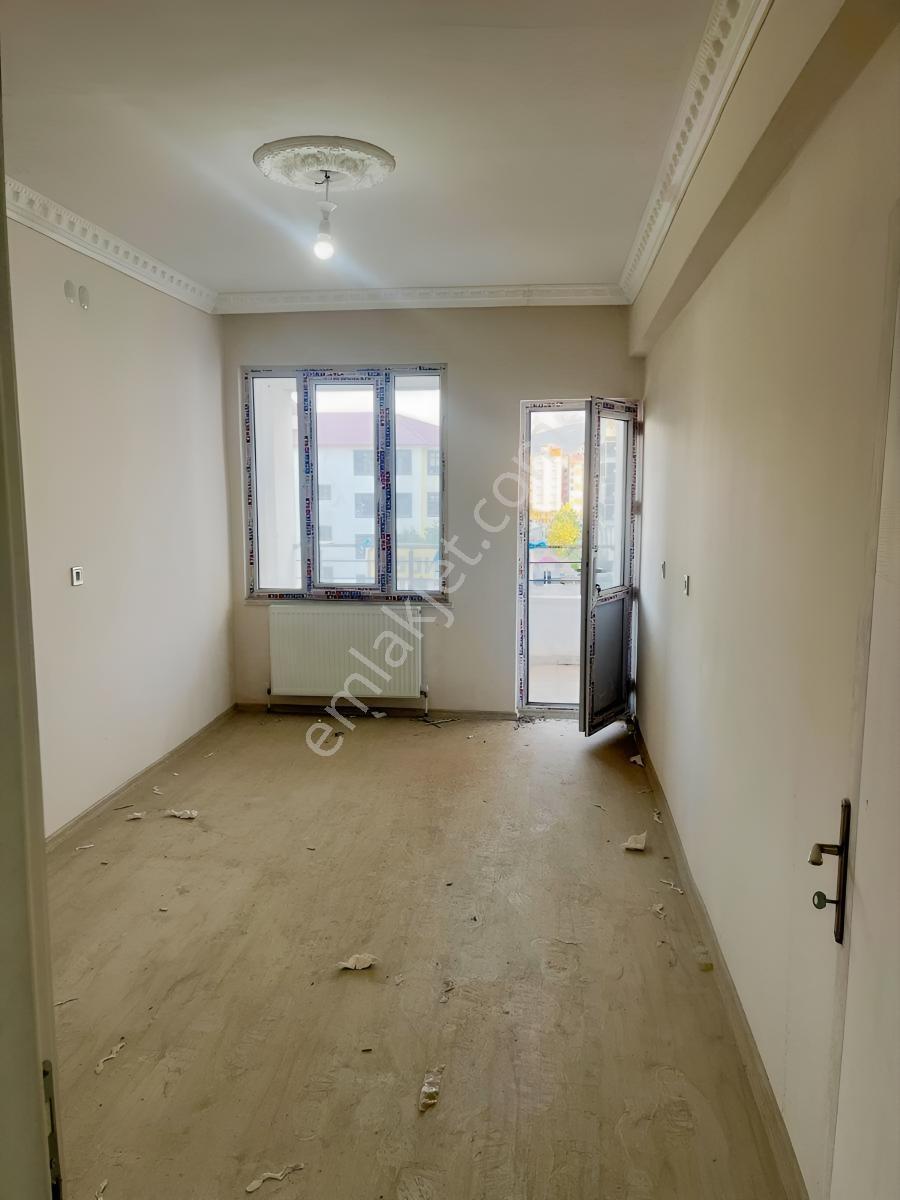 Bitlis Tatvan'Da Satılık 3+1 Daire — fotoğraf 12