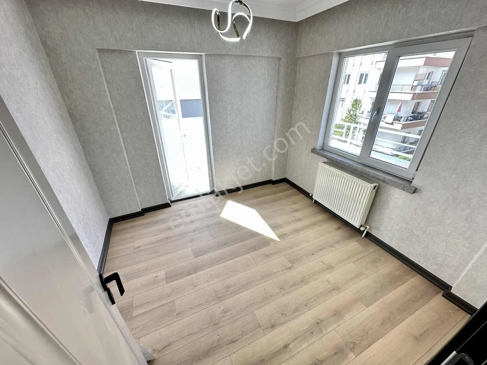 Ulukan'dn Selçuklu'da Ara Kat Full Yapılı L Balkon Ön Cephe 3+1 — fotoğraf 15