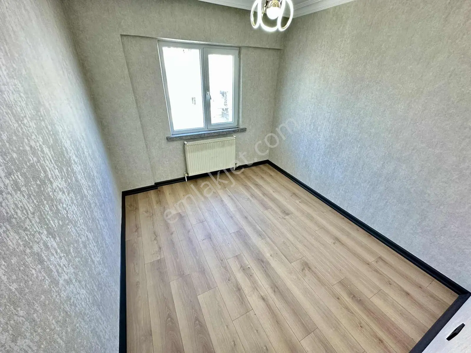 Ulukan'dn Selçuklu'da Ara Kat Full Yapılı L Balkon Ön Cephe 3+1 — fotoğraf 24