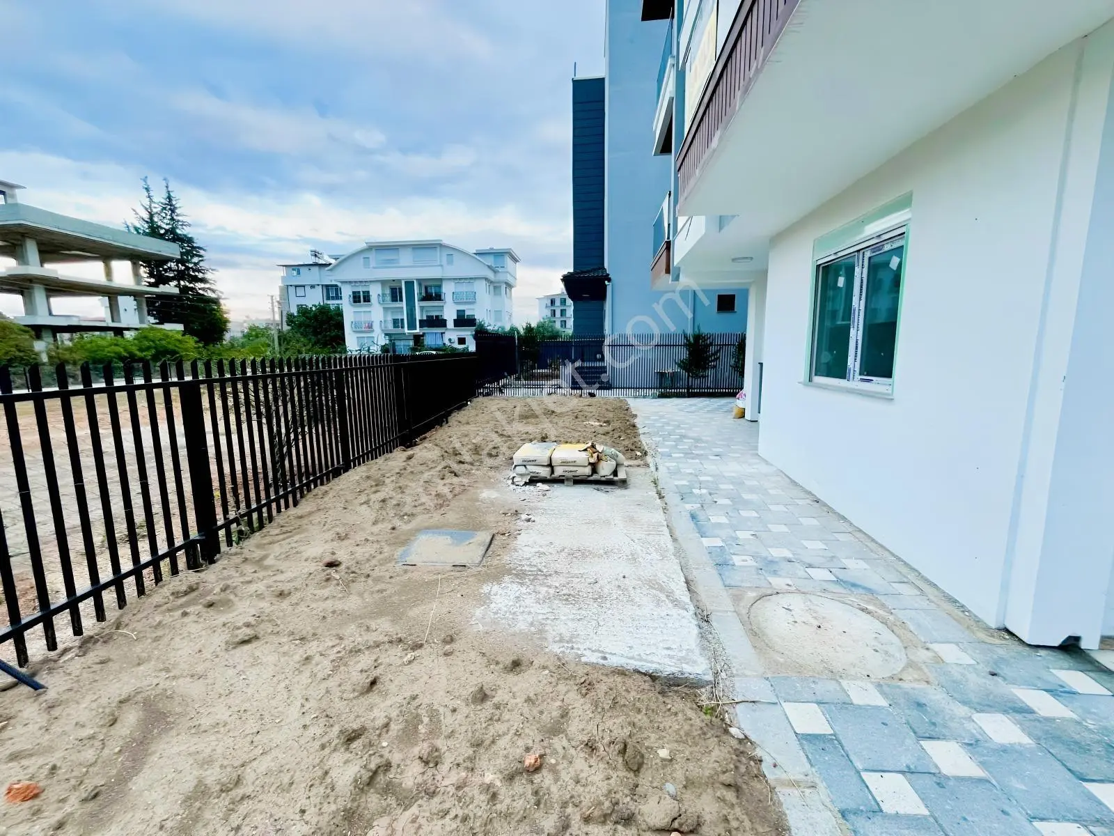 Döşemealtı Bahçeyaka Mh'de Satılık 2+1 70m² 1.kat Daire — fotoğraf 2