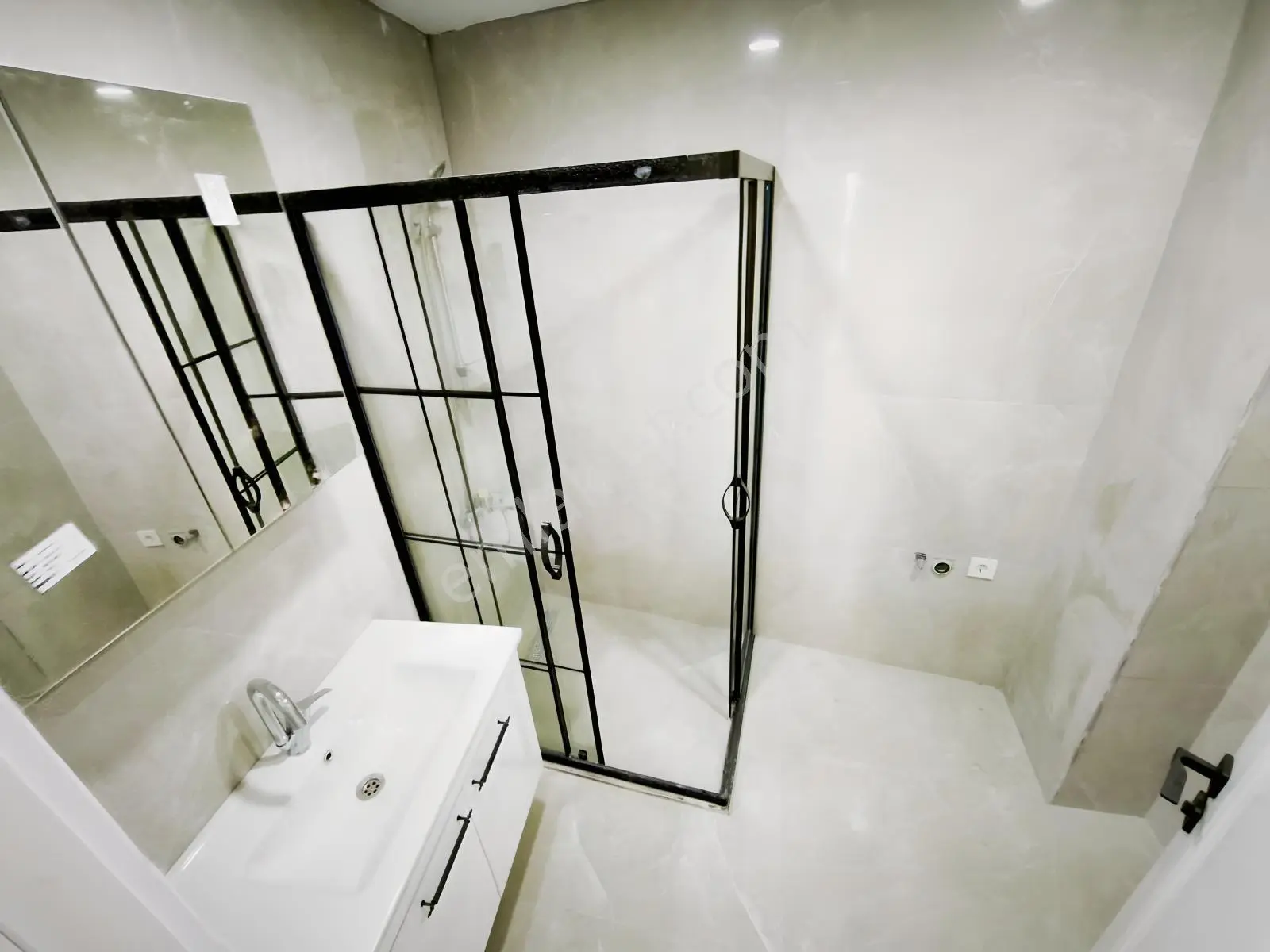 Sancaktepe 'de Metroya Yakın Satılık 2+1 Sıfır İskanlı Daire — fotoğraf 19