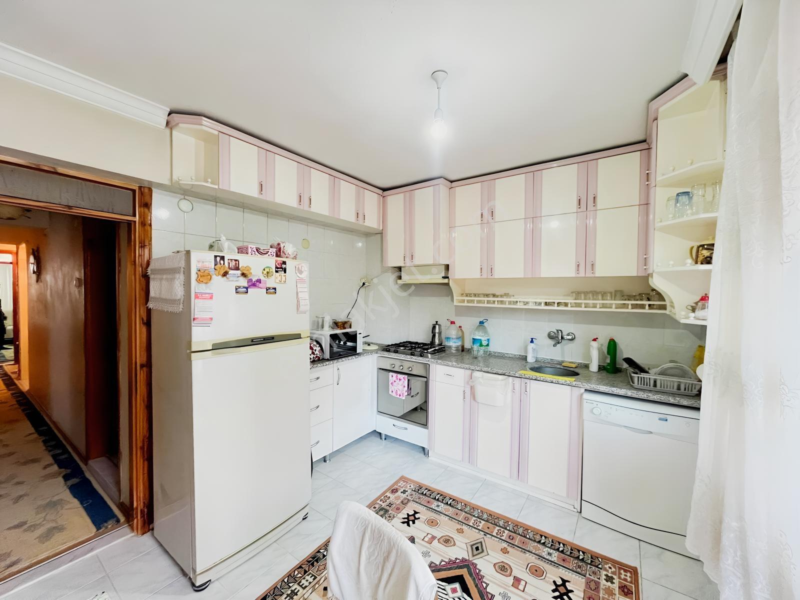 Şehir Merkezinde / Stadyum Mevkiinde Masrafsız 3+1 Kupon Daire — fotoğraf 6