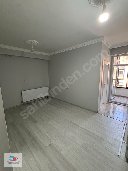 Şehrin Merkezinde, Hayat Hastanesi Yanı 1+1 Satılık ( Vakıfsız) — fotoğraf 5