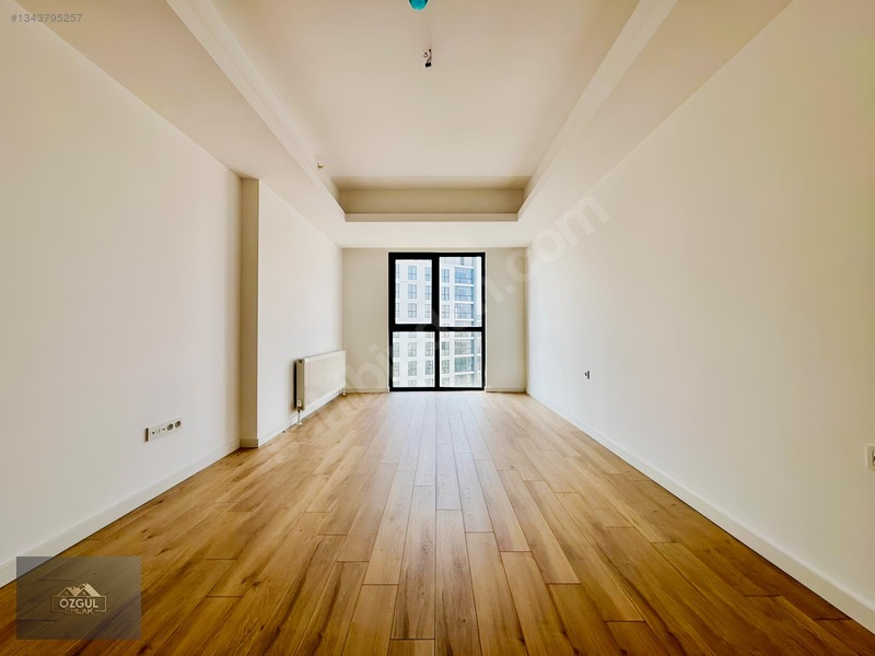 Özgül Emlaktan Lüx Sitede Manzaralı K.otoparklı Sıfır 4+1kiralık — fotoğraf 22