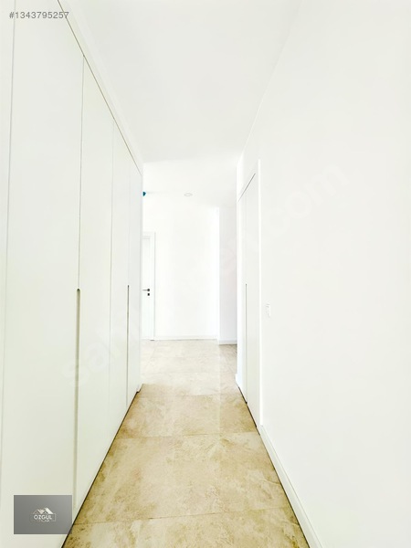 Özgül Emlaktan Lüx Sitede Manzaralı K.otoparklı Sıfır 4+1kiralık — fotoğraf 31