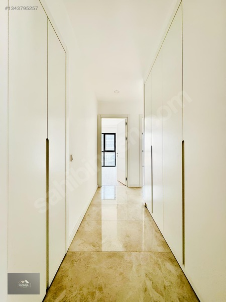 Özgül Emlaktan Lüx Sitede Manzaralı K.otoparklı Sıfır 4+1kiralık — fotoğraf 32