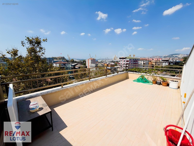 Güzelyalı Sahil Yolunda 959 M² Komple Satılık Bina — fotoğraf 7